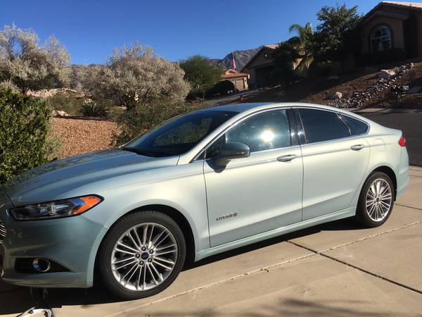 2013 Ford Fusion Hybrid SE - cars & trucks - by owner - vehicle... for sale in Catalina, AZ – photo 5