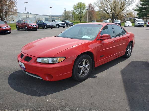 2002 Pontiac Gran Prix - - by dealer - vehicle for sale in Sparta, WI – photo 4
