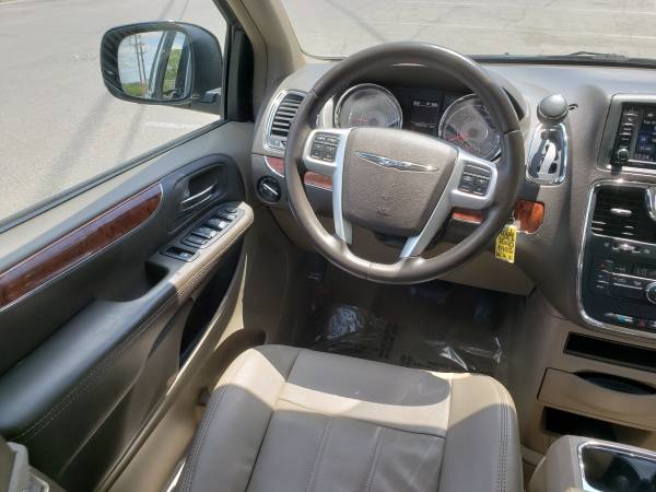 2014 CHRYSLER TOWN AND COUNTRY TOURING $1500 DOWN WAC for sale in San Antonio, TX – photo 19