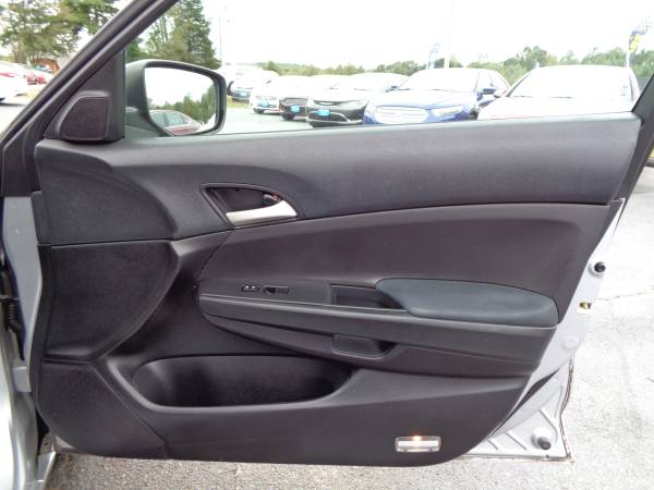 2009 Honda Accord One Owner Mint Condition Very Nice Car for sale in Rustburg, VA – photo 18
