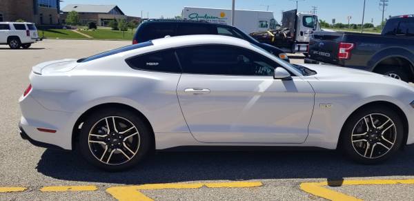 Low Miles, Near Mint 2019 Ford Mustang gt, 5 0 V8 for sale in Marquette, MI – photo 9