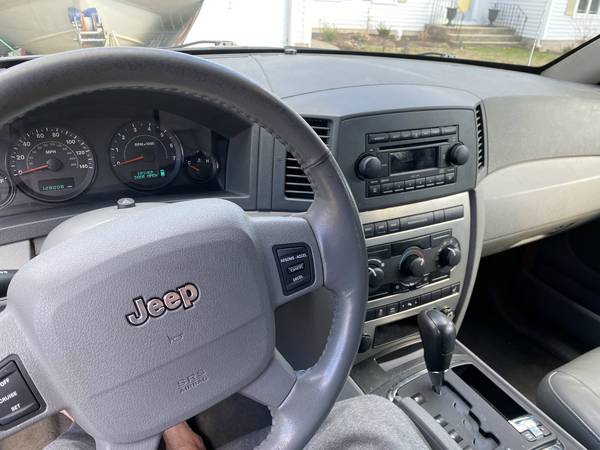Jeep Grand Cherokee Laredo for sale in Glastonbury, CT – photo 4