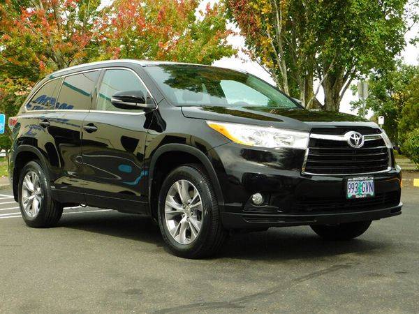 2014 Toyota Highlander XLE AWD / 1-OWNER / 3Rd Seat / LOADED / LOW... for sale in Portland, OR – photo 2