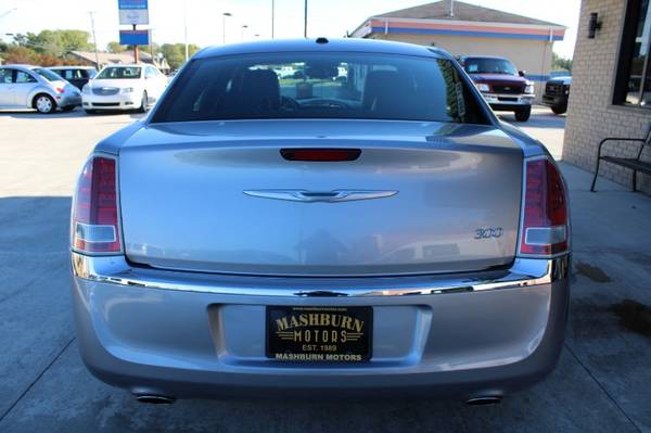 2011 Chrysler 300 Limited RWD - - by dealer - vehicle for sale in Saint Clair, MI – photo 12