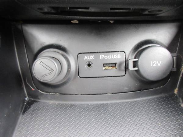 2010 Hyundai Elantra SE Sedan - Automatic - Wheels - Low Miles for sale in Des Moines, IA – photo 16