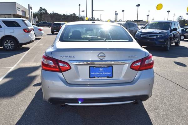 2017 Nissan Altima 3 5 Sl - - by dealer - vehicle for sale in Aberdeen, NC – photo 9