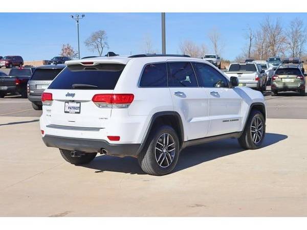 2017 Jeep Grand Cherokee SUV Limited - - by dealer for sale in Chandler, OK – photo 3