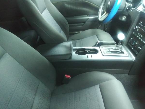 2008 Ford Mustang v6 5 speed 95000 miles for sale in Fort Myers, FL – photo 11
