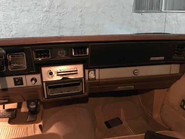 Chevy caprice classic 85 for sale in El Centro, CA – photo 4