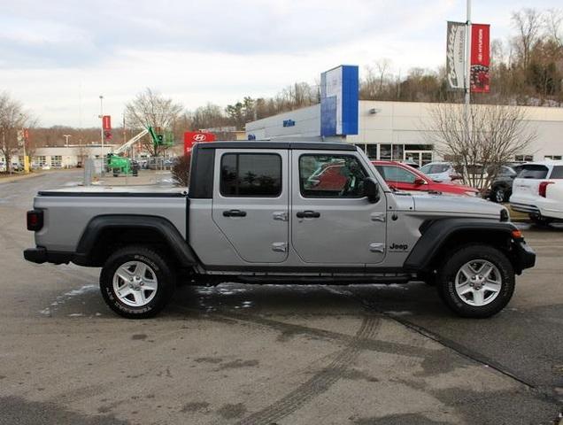 2020 Jeep Gladiator Sport for sale in Monroeville, PA – photo 2
