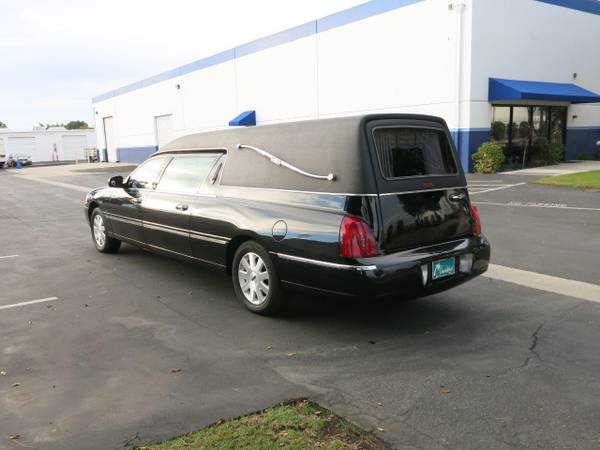 2004 Lincoln Krystal Town Car Hearse - - by dealer for sale in Carson, CA – photo 7