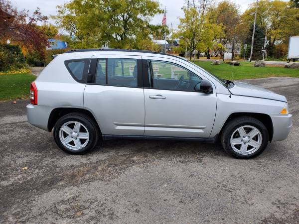 2010 JEEP COMPASS SPORT! LOADED 4X4! CLEAN SUV! LOW MILES! for sale in Lisbon, NY – photo 2