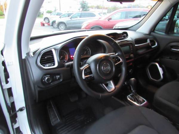 2019 Jeep Renegade Sport 4x4 - cars & trucks - by dealer - vehicle... for sale in Rockford, WI – photo 15