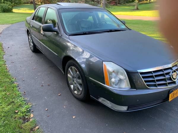 2011 CADILLAC DTS PREMIUM for sale in Jamesville, NY