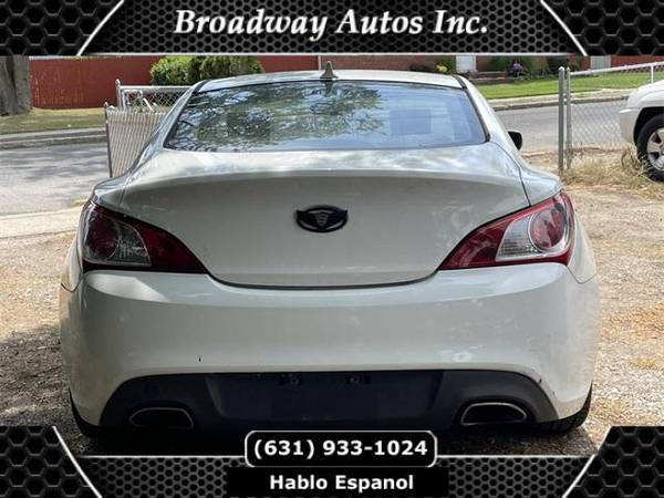 2010 Hyundai Genesis Coupe 2 0T Coupe - - by dealer for sale in Amityville, NY – photo 5