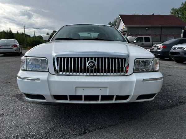 2010 Mercury Grand Marquis - - by dealer - vehicle for sale in Olyphant, PA – photo 5