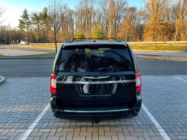 2014 Chrysler town and country family minivan touring - cars & for sale in STATEN ISLAND, NY – photo 5