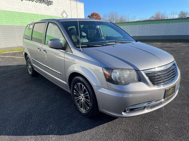 2014 Chrysler Town & Country S for sale in Other, MA