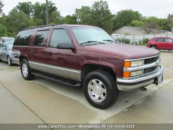 1999 CHEVROLET SUBURBAN LT 3rd ROW LEATHER HTD SEATS TAHOE - cars for sale in Mishawaka, IN – photo 4
