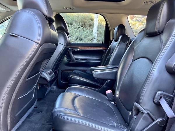 2008 Saturn Outlook XR - - by dealer - vehicle for sale in Los Angeles, CA – photo 22