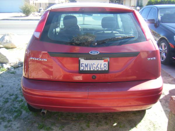 2005 ford focus z3 hatch back for sale in Desert Hot Springs, CA