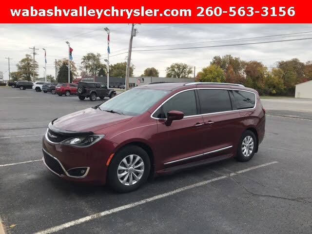 2018 Chrysler Pacifica Touring L FWD for sale in wabash, IN – photo 2