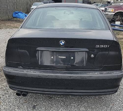 2001 BMW 330 I complete parts car for sale in Jeffersonville, KY – photo 6