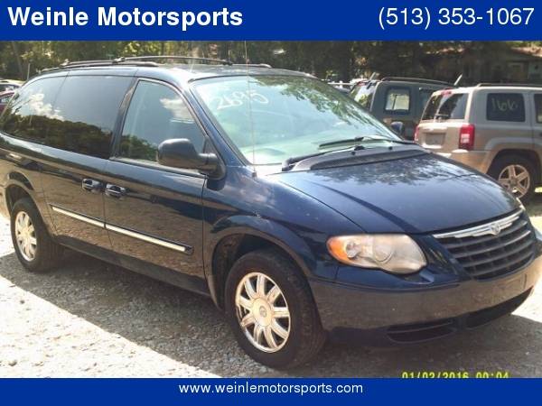 2005 Chrysler Town & Country Touring **ZERO DOWN FINANCING... for sale in Cleves, OH