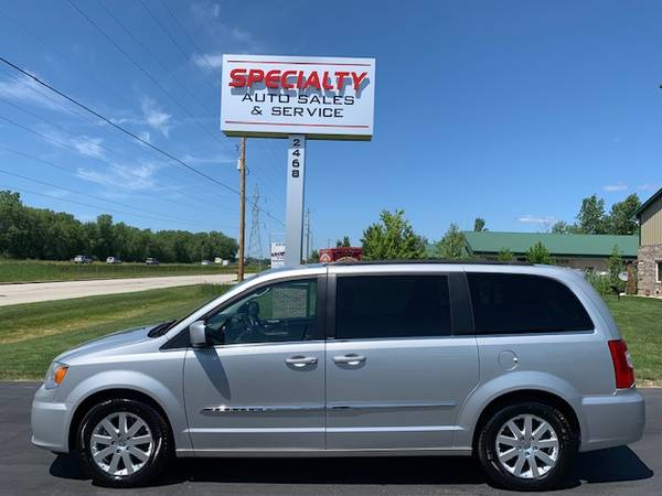 2012 Chrysler Town & Country! Touring! Heated Leather! DVD! Stow N Go! for sale in Suamico, WI – photo 2
