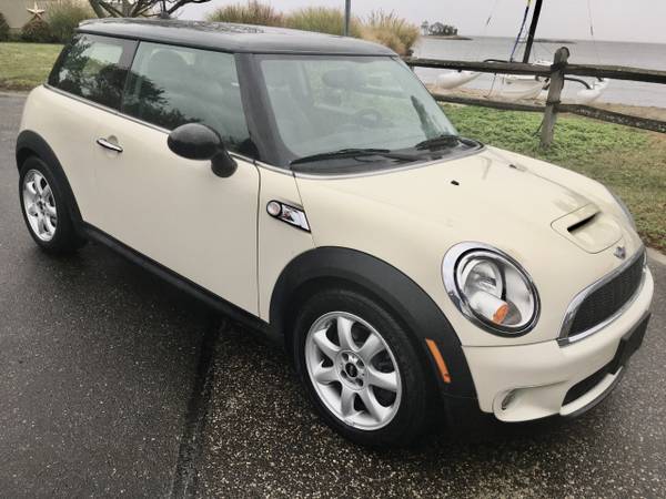 2009 MINI COOPER "S"REDUCED!! LOW LOW MILES - cars & trucks - by... for sale in Stamford, NY