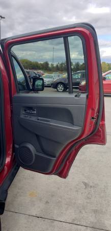 **SWEET**2012 Jeep Liberty 4WD 4dr Sport Latitude for sale in Chesaning, MI – photo 18