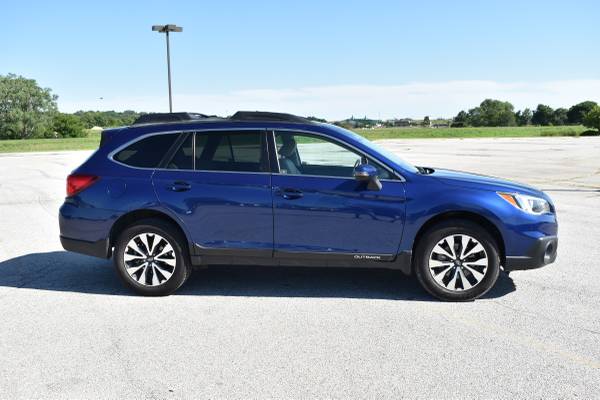 2017 Subaru Outback 2.5I Limited AWD ***33K MILES ONLY*** - cars &... for sale in Omaha, IA – photo 7