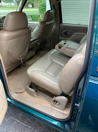 Great 1997 Chevy Suburban for sale in New Castle, IN – photo 4