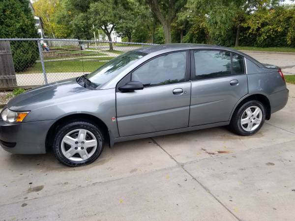 WOW!! 2007 SATURN ION 4CYN CLEAN!!! for sale in milwaukee, WI