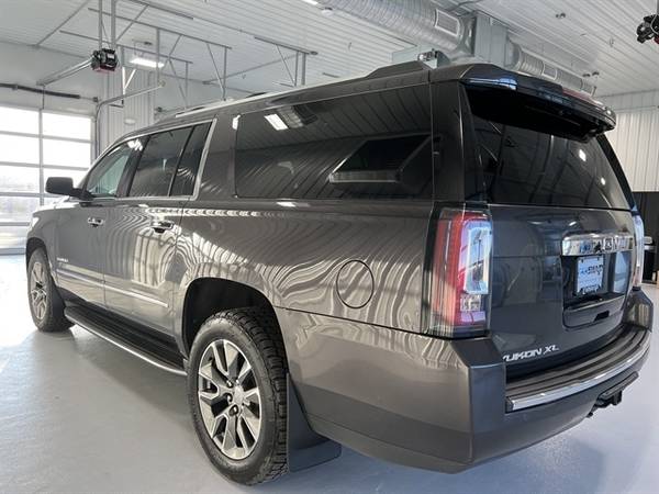 2016 GMC Yukon XL Denali - - by dealer - vehicle for sale in Sioux Falls, SD – photo 4