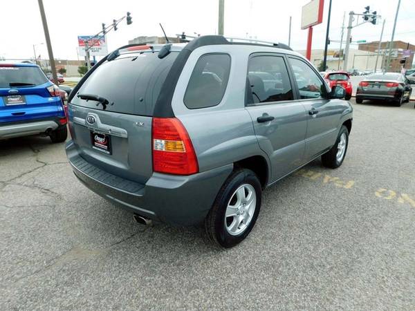 2007 KIA SPORTAGE 2WD 4DR I4 AUTO LX - cars & trucks - by dealer -... for sale in South Bend, IN – photo 3