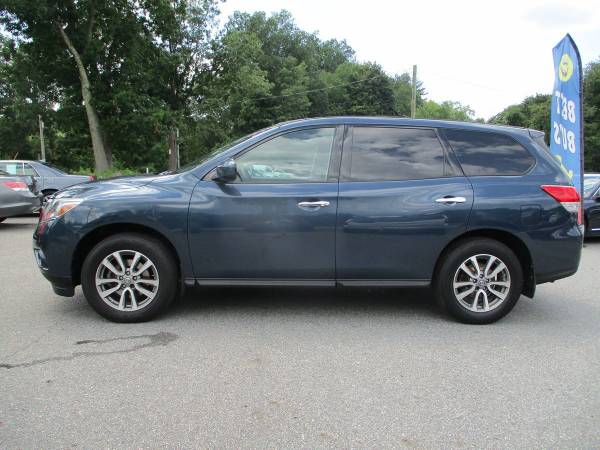 2013 Nissan Pathfinder AWD All Wheel Drive S 3rd Row Affordable SUV for sale in Brentwood, NH – photo 6