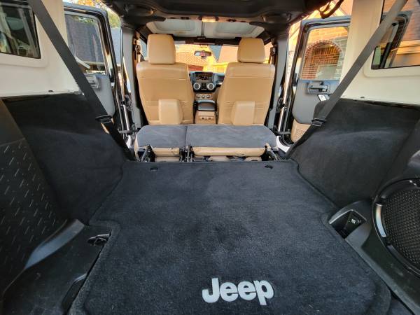 2012 Jeep Wrangler Sahara Unlimited 4X4 for sale in Colbert, TX – photo 16