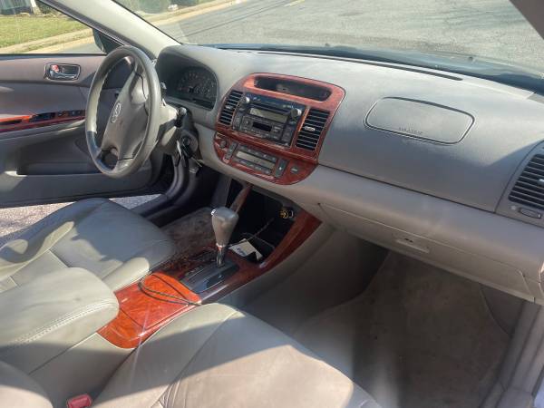 2004 toyota camry XLE auto all power leather seats 180k 1 0wner for sale in Falls Church, District Of Columbia – photo 7