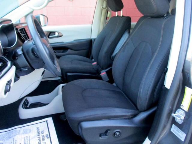 2017 Chrysler Pacifica Touring for sale in West Allis, WI – photo 13