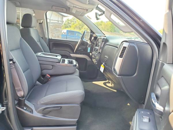 2016 Chevrolet Silverado 1500 Crew Cab 4WD Z71 LT Pickup 4D 5 3/4 ft T for sale in Harrisonville, MO – photo 6