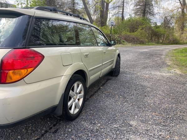 Subaru Outback for sale in Glenmont, VT – photo 3