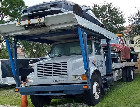 2002 International 4900 with Chevron 4 Car Carrier for sale in Delray Beach, FL