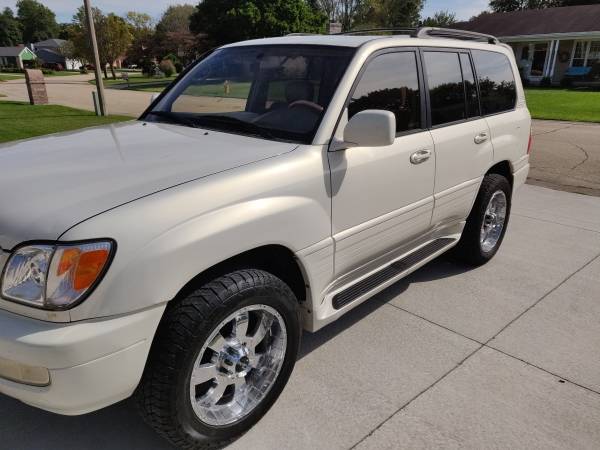 2000 Lexus LX470 Pearl White - Great Condition no Accidents for sale in Elkhart, IN – photo 4