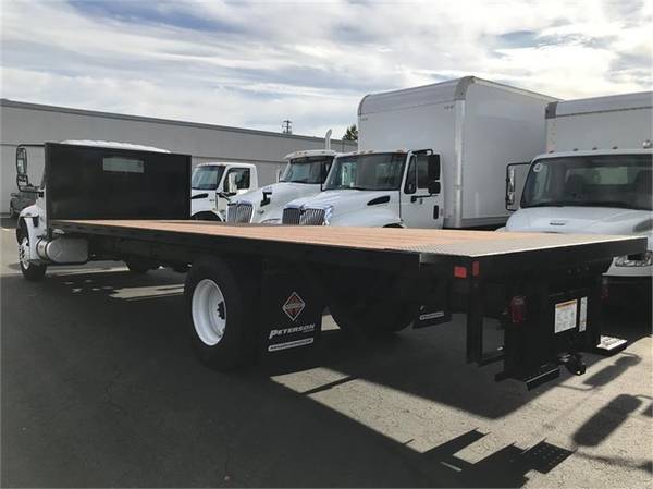 2014 International 4300 26ft Flatbed Truck for sale in Portland, OR – photo 9