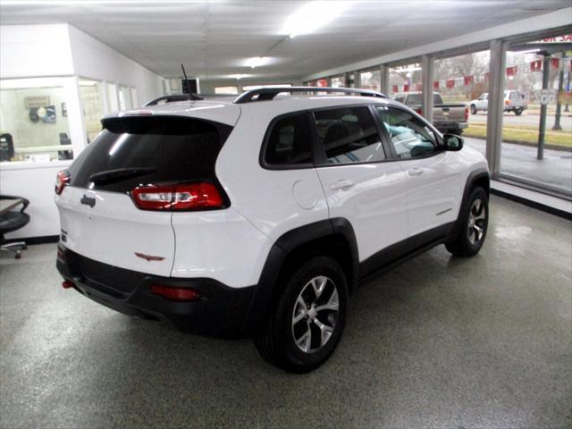 2017 Jeep Cherokee Trailhawk for sale in Elwood, IN – photo 4