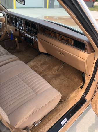1983 Lincoln Town car - cars & trucks - by owner - vehicle... for sale in Bevington, IA – photo 8