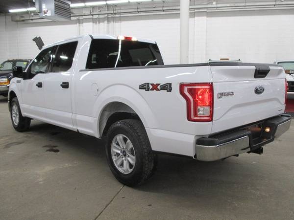 2015 Ford F-150 XLT 4WD SuperCrew V8 Gas F150 - - by for sale in Highland Park, IL – photo 4
