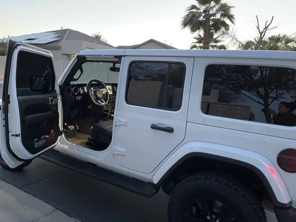 Jeep Unlimited Sahara 4DR 4x4/2021 for sale in Phoenix, AZ – photo 3