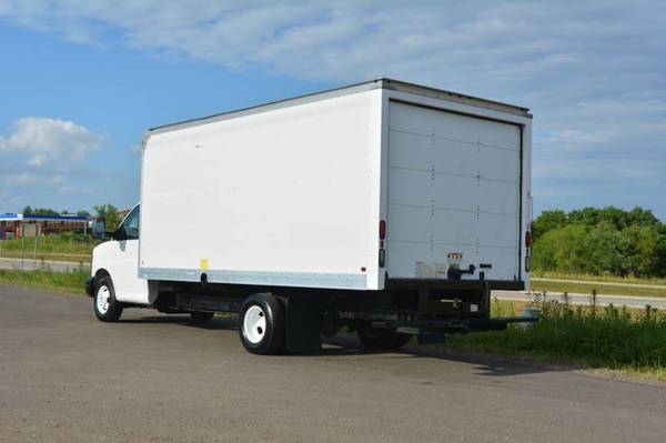 2012 GMC Savana 16ft Box Truck for sale in Peoria, IL – photo 7